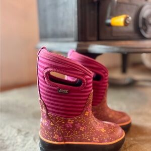 Bogs Toddler/Kids' Pink Striped Floral Boots size little kid 8